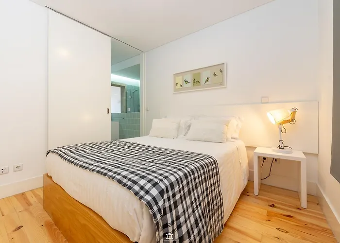 Merc Vitoria's Place بورتو