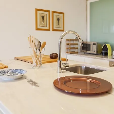 Апартаменты Merc Vitoria's Place Порту