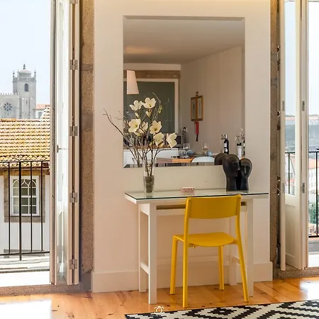 Апартаменты Merc Vitoria's Place Порту